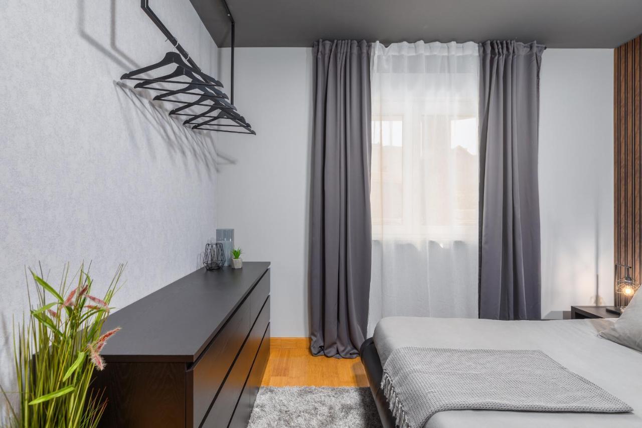 Lux Apartment Teo - New Πούλα Εξωτερικό φωτογραφία
