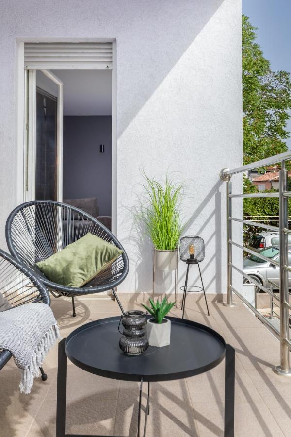 Lux Apartment Teo - New Πούλα Εξωτερικό φωτογραφία